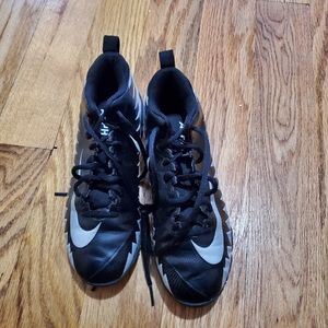 Nike Kids' Alpha Menace Shark Football Cleats